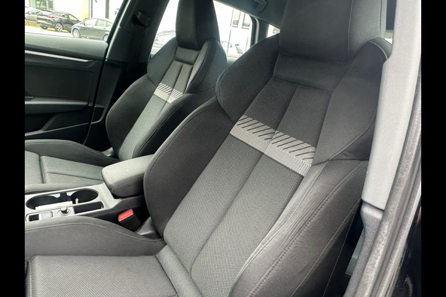 Audi A3 Sportback 30 TFSI S edition ACC | STOELVERW. | APPLE CARPLAY