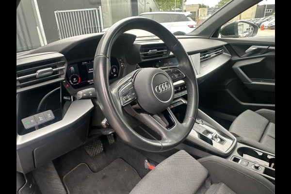 Audi A3 Sportback 30 TFSI S edition ACC | STOELVERW. | APPLE CARPLAY