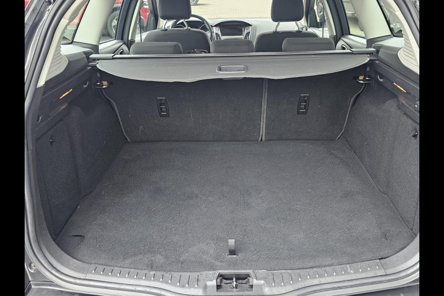Ford FOCUS Wagon 1.0 Lease Edition Navigatie | Cruise control | Apple Carplay / Android auto | PDC achter etc.