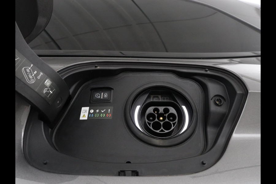 Peugeot 308 1.6 HYbrid 180 Allure Pack Business | SOH 93,8% | Trekhaak | Adaptive cruise | Half leder | Camera | Carplay | Navigatie | Keyless | Full LED | Parkeerhulp | Climate control | PHEV | Plug In