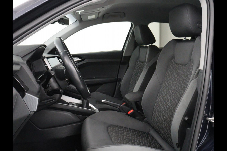 Audi A1 citycarver 30 TFSI epic | Carplay | Full LED | Climate control | Parkeerhulp | Virtual Cockpit | Navigatie | Cruise control | Sportstoelen | Bluetooth