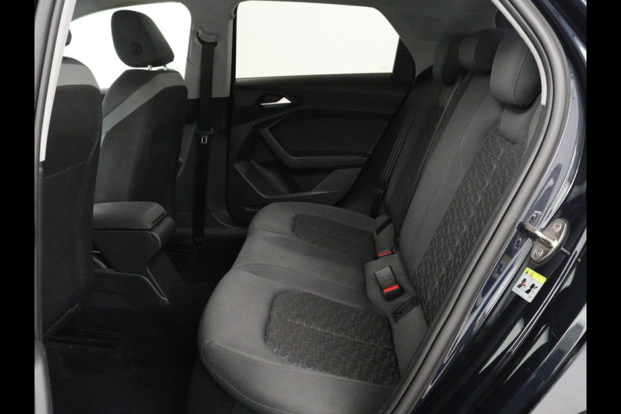 Audi A1 citycarver 30 TFSI epic | Carplay | Full LED | Climate control | Parkeerhulp | Virtual Cockpit | Navigatie | Cruise control | Sportstoelen | Bluetooth