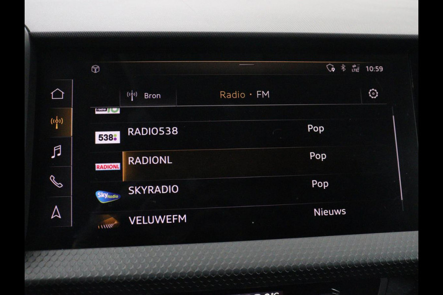 Audi A1 citycarver 30 TFSI epic | Carplay | Full LED | Climate control | Parkeerhulp | Virtual Cockpit | Navigatie | Cruise control | Sportstoelen | Bluetooth