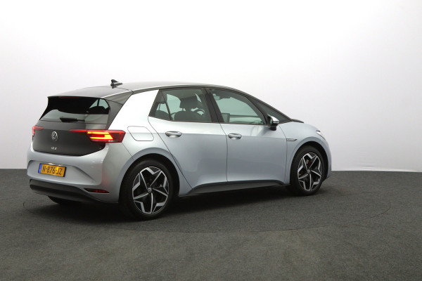 Volkswagen ID.3 204 PK Pro S 77 kWh 204 PK, Stoelverwarming, Stuurverwarming, Adap. Cruise Control