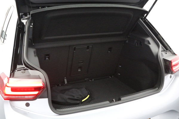 Volkswagen ID.3 204 PK Pro S 77 kWh 204 PK, Stoelverwarming, Stuurverwarming, Adap. Cruise Control
