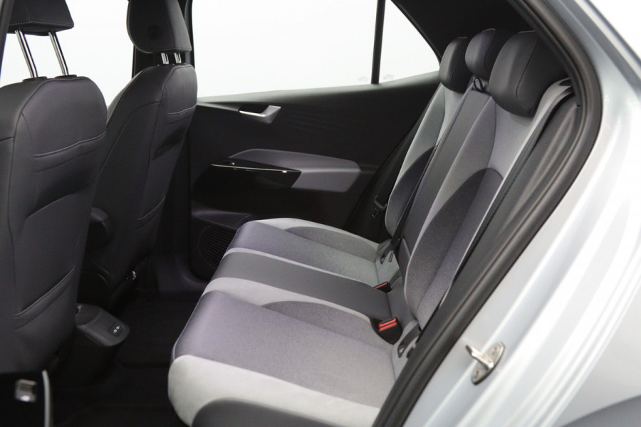 Volkswagen ID.3 204 PK Pro S 77 kWh 204 PK, Stoelverwarming, Stuurverwarming, Adap. Cruise Control