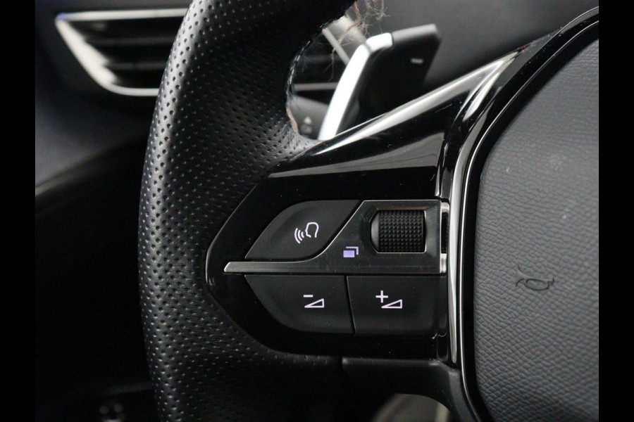Peugeot 3008 1.6 HYbrid 225 GT Pack Business | SOH 92,5% | Stoelverwarming | Focal Sound | Adaptive cruise | 360 Camera | Alcantara | Carplay | Massage | Memory | Navigatie | Park Assist | PHEV | Plug In