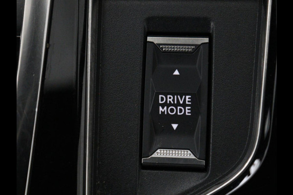 Peugeot 3008 1.6 HYbrid 225 GT Pack Business | SOH 92,5% | Stoelverwarming | Focal Sound | Adaptive cruise | 360 Camera | Alcantara | Carplay | Massage | Memory | Navigatie | Park Assist | PHEV | Plug In