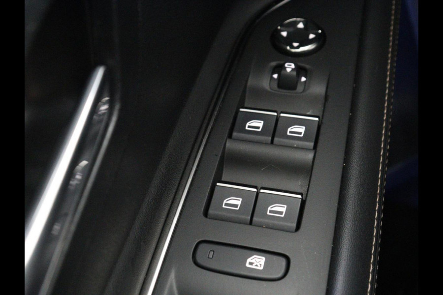 Peugeot 3008 1.6 HYbrid 225 GT Pack Business | SOH 92,5% | Stoelverwarming | Focal Sound | Adaptive cruise | 360 Camera | Alcantara | Carplay | Massage | Memory | Navigatie | Park Assist | PHEV | Plug In