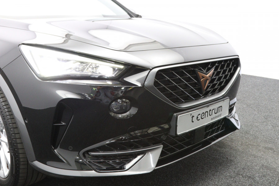CUPRA Formentor 1.4 e-Hybrid 204 PK Business PHEV, Adap. Cruise Control, Camera, Navigatie, Carplay