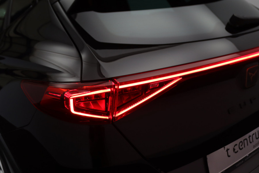 CUPRA Formentor 1.4 e-Hybrid 204 PK Business PHEV, Adap. Cruise Control, Camera, Navigatie, Carplay