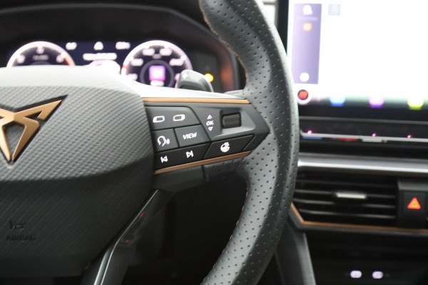 CUPRA Formentor 1.4 e-Hybrid 204 PK Business PHEV, Adap. Cruise Control, Camera, Navigatie, Carplay