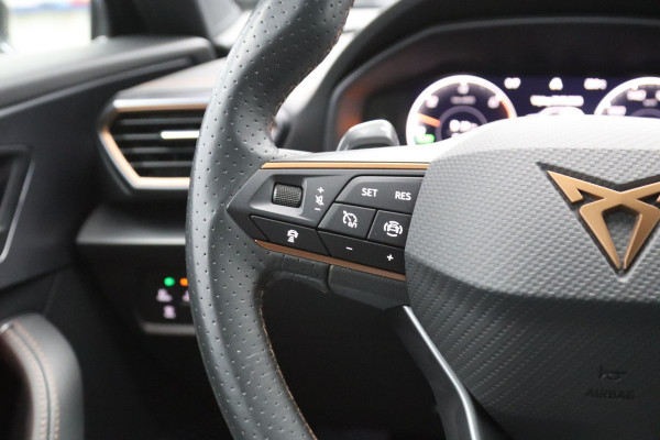 CUPRA Formentor 1.4 e-Hybrid 204 PK Business PHEV, Adap. Cruise Control, Camera, Navigatie, Carplay