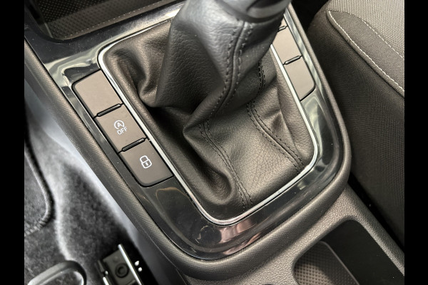 Škoda Fabia 1.0 TSi 95pk Ambition 5-drs. CARPLAY/CRUISE/PDC/TREKHAAK/STOELVERWARMING