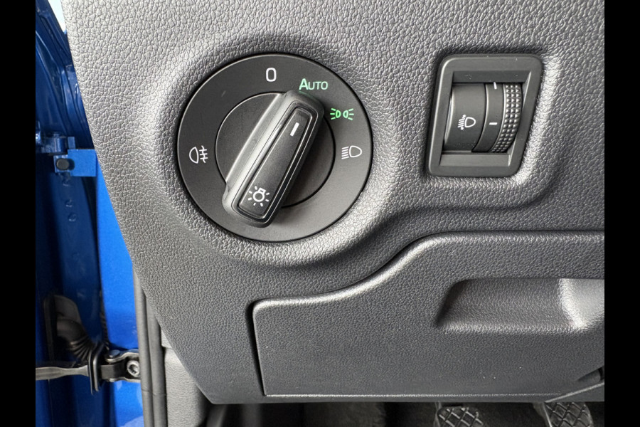 Škoda Fabia 1.0 TSi 95pk Ambition 5-drs. CARPLAY/CRUISE/PDC/TREKHAAK/STOELVERWARMING