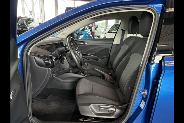 Škoda Fabia 1.0 TSi 95pk Ambition 5-drs. CARPLAY/CRUISE/PDC/TREKHAAK/STOELVERWARMING