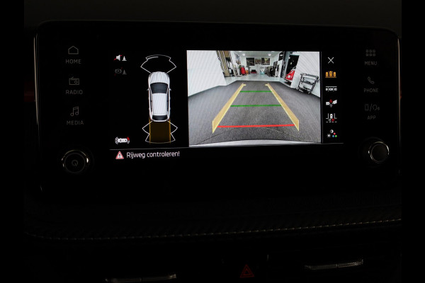 Škoda Fabia Monte Carlo 1.0 TSI 95 pk 5 versn. Hand | Verwarmbare voorstoelen | ACC | Hill start