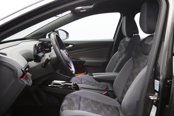 Volkswagen ID.4 Life 77 kWh 204 PK, Trekhaak, Carplay, WInterpakket, Adap. Cruise Control