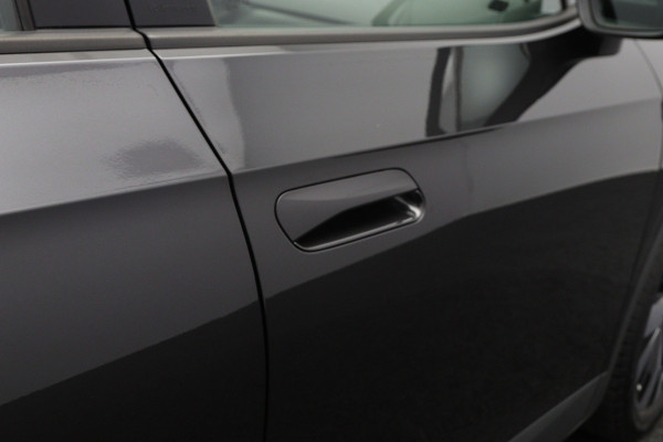 Volkswagen ID.4 Life 77 kWh 204 PK, Trekhaak, Carplay, WInterpakket, Adap. Cruise Control