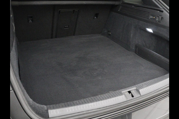 Volkswagen Arteon Shooting Brake 1.4 TSI eHybrid R-Line Business+ | SOH 91,1% | Panoramadak | Trekhaak | Stoelverwarming | Matrix LED | Carplay | Sfeerverlichting | Adaptive cruise | Leder/Alcantara | PHEV | Plug In