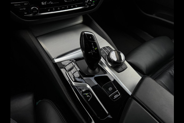 BMW 5 Serie Touring 530e High Executive NAVI | LEDER | LED | CRUISE CONTROL | SPORTVELGEN
