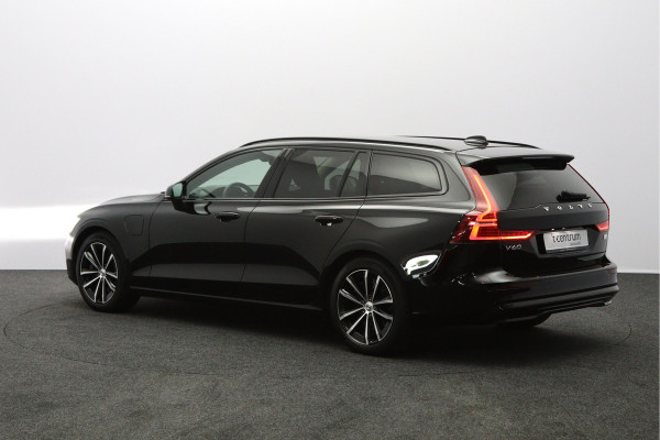 Volvo V60 2.0 T6 350 PK Plug-in hybrid AWD Plus Dark Long Range, Trekhaak, Camera, Winterpakket, Leder, Memory