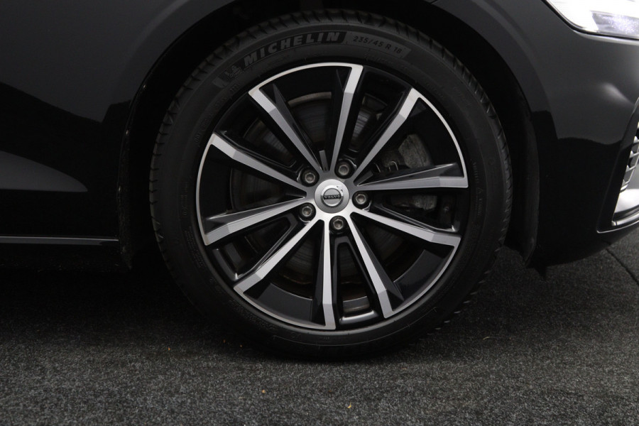 Volvo V60 2.0 T6 350 PK Plug-in hybrid AWD Plus Dark Long Range, Trekhaak, Camera, Winterpakket, Leder, Memory