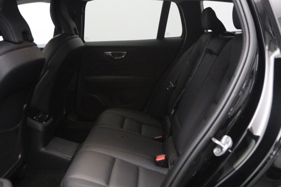 Volvo V60 2.0 T6 350 PK Plug-in hybrid AWD Plus Dark Long Range, Trekhaak, Camera, Winterpakket, Leder, Memory