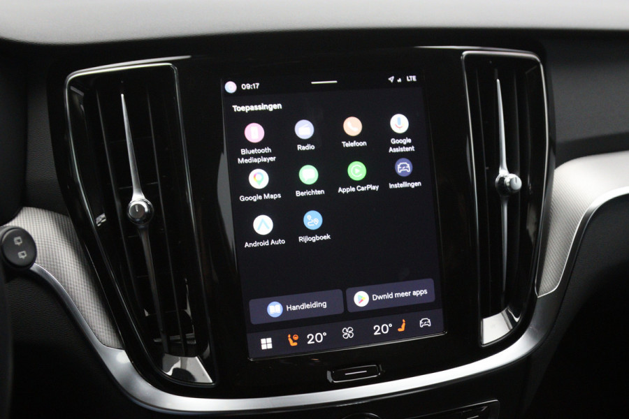 Volvo V60 2.0 T6 350 PK Plug-in hybrid AWD Plus Dark Long Range, Trekhaak, Camera, Winterpakket, Leder, Memory
