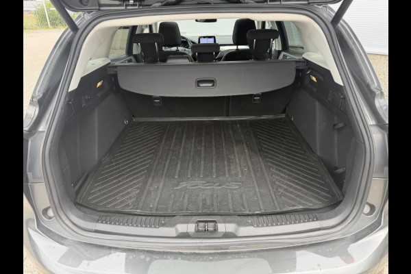Ford FOCUS Wagon 1.5 EcoB. Tit. Bns