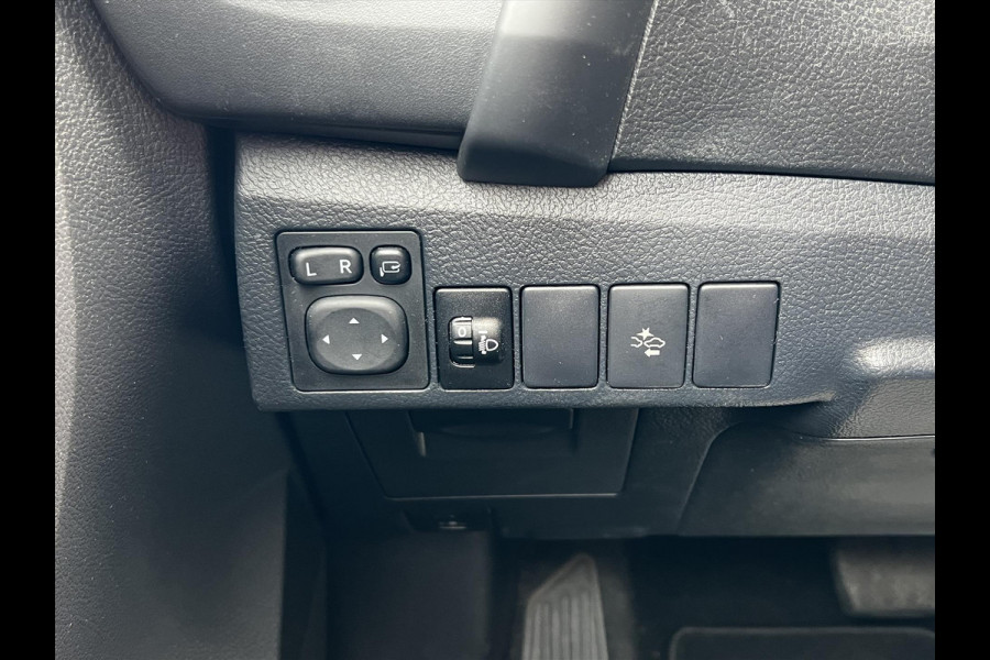 Toyota Auris 1.8 Hybrid Dynamic | Cruisecontrol, Keyless, Climate control, Navigatie