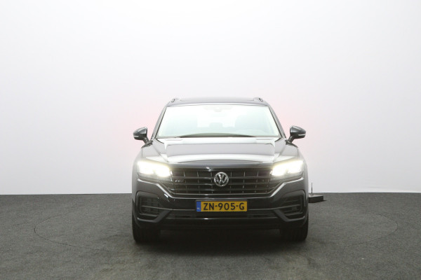 Volkswagen Touareg 3.0 TDI 286 PK R-Line, Luchtvering, Trekhaak, Panoramadak, Adap. Cruise Control