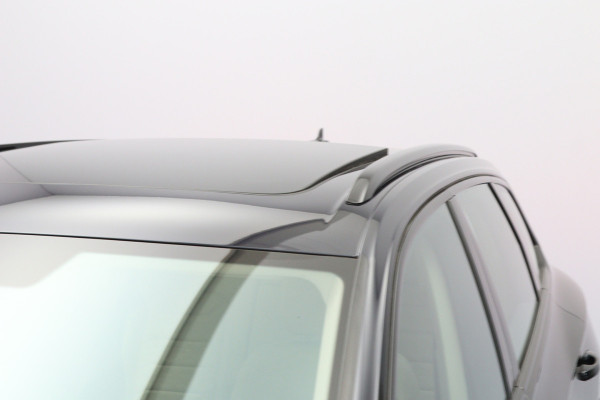Volkswagen Touareg 3.0 TDI 286 PK R-Line, Luchtvering, Trekhaak, Panoramadak, Adap. Cruise Control