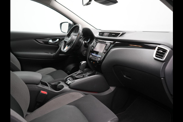 Nissan QASHQAI 1.3 DIG-T N-Connecta 160pk | Trekhaak Afn. | Panodak | 360 Camera | Stoelverwarming | Keyless | Apple Carplay | Navigatie | Cruise Control |