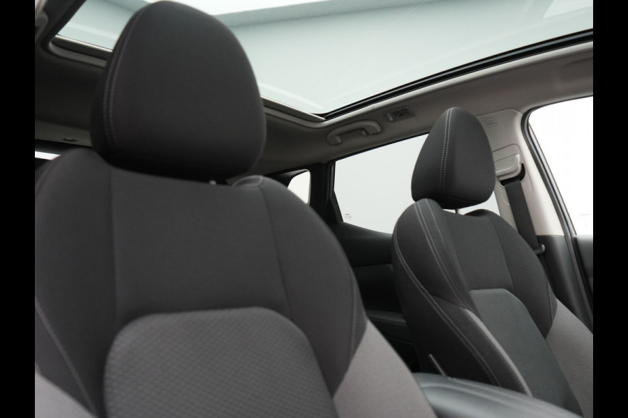 Nissan QASHQAI 1.3 DIG-T N-Connecta 160pk | Trekhaak Afn. | Panodak | 360 Camera | Stoelverwarming | Keyless | Apple Carplay | Navigatie | Cruise Control |