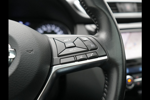 Nissan QASHQAI 1.3 DIG-T N-Connecta 160pk | Trekhaak Afn. | Panodak | 360 Camera | Stoelverwarming | Keyless | Apple Carplay | Navigatie | Cruise Control |