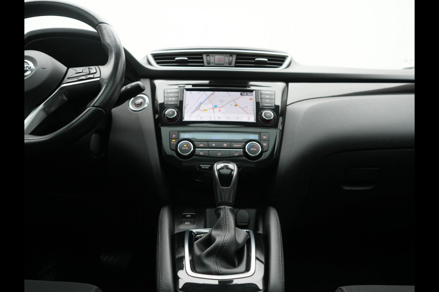 Nissan QASHQAI 1.3 DIG-T N-Connecta 160pk | Trekhaak Afn. | Panodak | 360 Camera | Stoelverwarming | Keyless | Apple Carplay | Navigatie | Cruise Control |