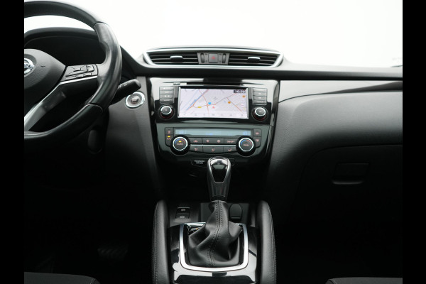 Nissan QASHQAI 1.3 DIG-T N-Connecta 160pk | Trekhaak Afn. | Panodak | 360 Camera | Stoelverwarming | Keyless | Apple Carplay | Navigatie | Cruise Control |