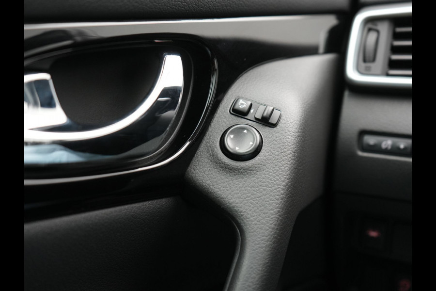 Nissan QASHQAI 1.3 DIG-T N-Connecta 160pk | Trekhaak Afn. | Panodak | 360 Camera | Stoelverwarming | Keyless | Apple Carplay | Navigatie | Cruise Control |