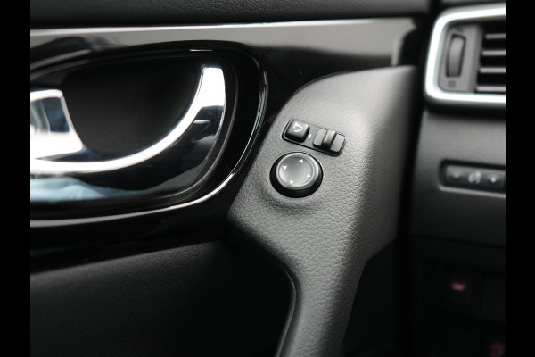 Nissan QASHQAI 1.3 DIG-T N-Connecta 160pk | Trekhaak Afn. | Panodak | 360 Camera | Stoelverwarming | Keyless | Apple Carplay | Navigatie | Cruise Control |