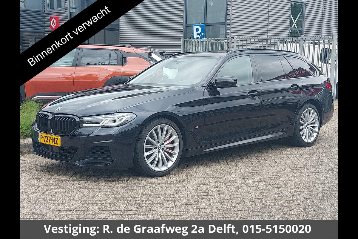BMW 5 Serie Touring 530i Business Edition Plus | Schuif-/Kanteldak | Navigatie | Camera | Leder |