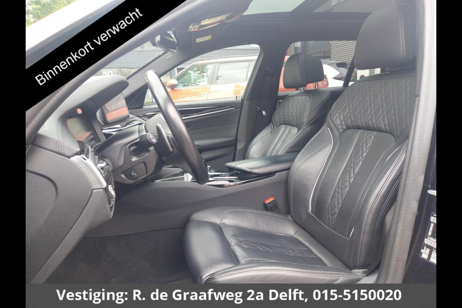 BMW 5 Serie Touring 530i Business Edition Plus | Schuif-/Kanteldak | Navigatie | Camera | Leder |