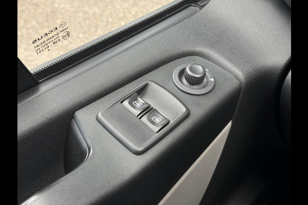 Renault Trafic 1.6 dCi T29 L2H1 Luxe Energy | Navi | Clima | Camera | Trekhaak | PDC | Imperiaal