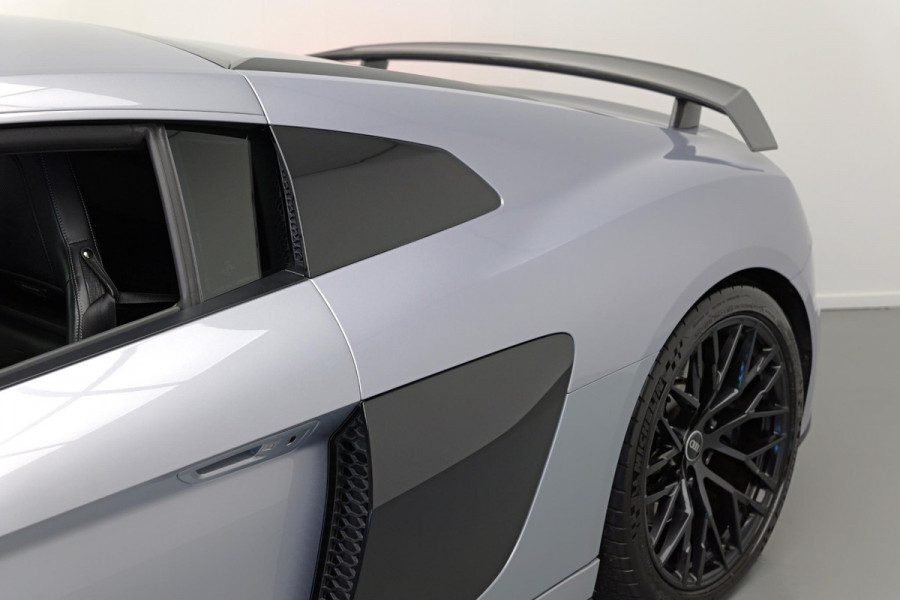 Audi R8 5.2 RWD |Carbon|Camera|Bang&Olufsen|