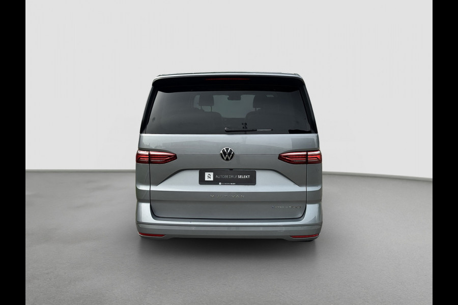 Volkswagen Multivan 1.5 eHybrid L2 Lang | Pano | Trekhaak | Head Up | IQ Light | Elektr. schuifdeuren | 1e eigenaar