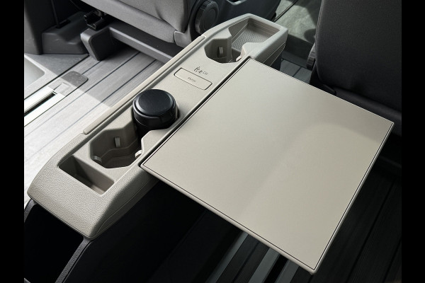 Volkswagen Multivan 1.5 eHybrid L2 Lang | Pano | Trekhaak | Head Up | IQ Light | Elektr. schuifdeuren | 1e eigenaar