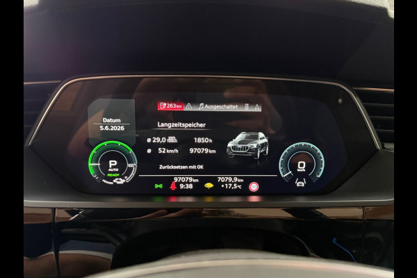 Audi e-tron 55 quattro S-line Black edition 407pk 95 kWh | VOL! | Pano | Trekhaak | B&O Sound | ACC | HuD | City&Tour Assist Pack