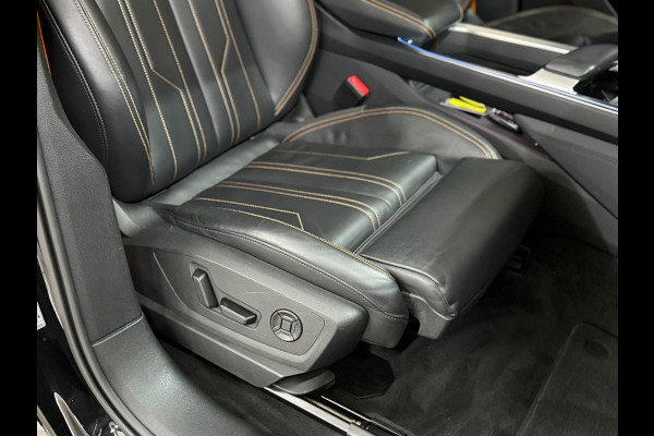 Audi e-tron 55 quattro S-line Black edition 407pk 95 kWh | VOL! | Pano | Trekhaak | B&O Sound | ACC | HuD | City&Tour Assist Pack