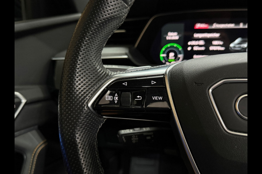 Audi e-tron 55 quattro S-line Black edition 407pk 95 kWh | VOL! | Pano | Trekhaak | B&O Sound | ACC | HuD | City&Tour Assist Pack