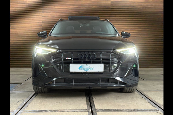 Audi e-tron 55 quattro S-line Black edition 407pk 95 kWh | VOL! | Pano | Trekhaak | B&O Sound | ACC | HuD | City&Tour Assist Pack